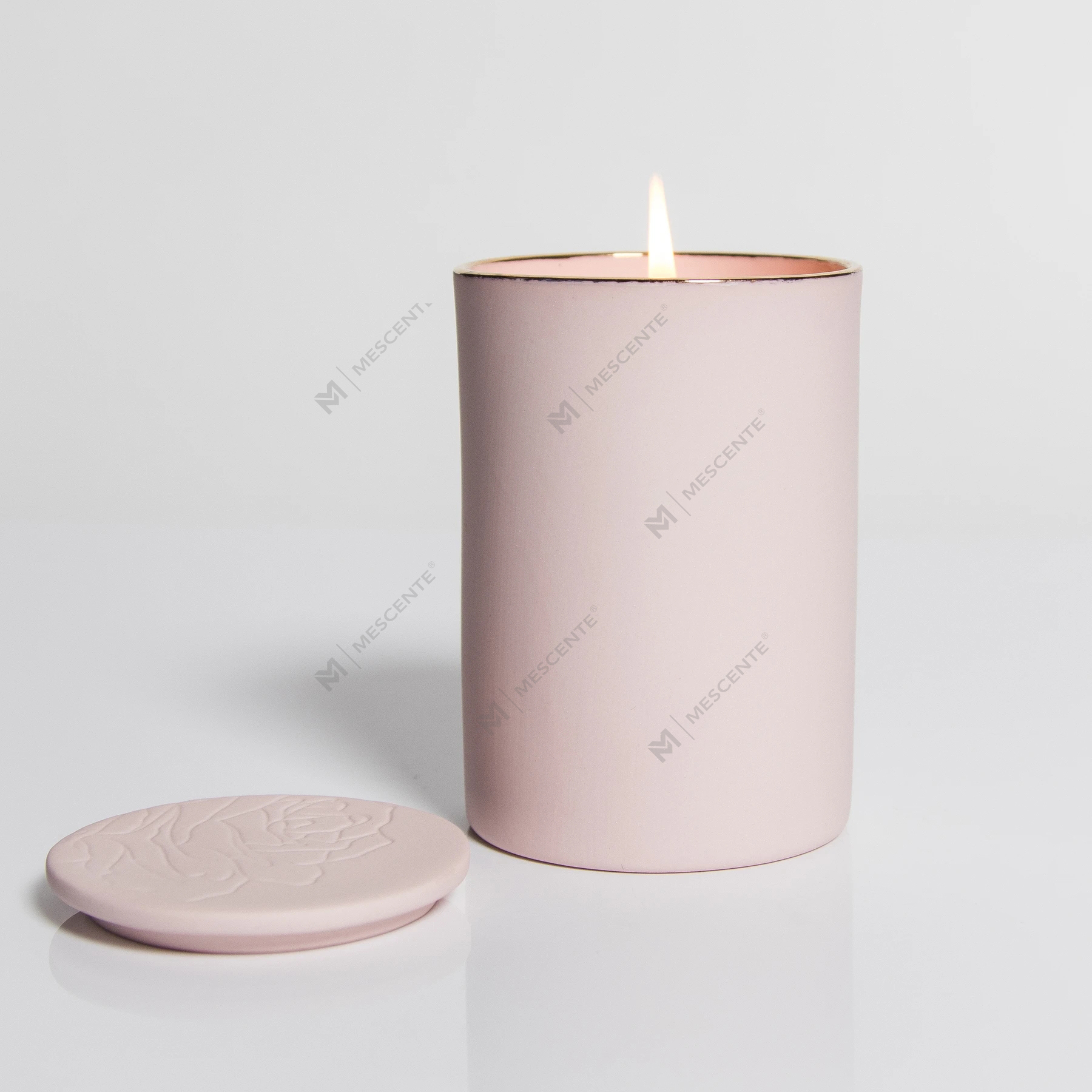M&Scent Wholesale Luxury Glass Holder Cheap Scented Fragrance Oil Candles Gift Set With Logo